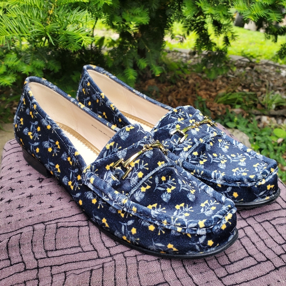 Cabi Velvet Floral-Pattern Loafers Size 8